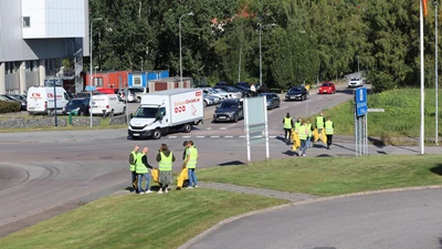 Bertling Sweden participates in local cleanup session
