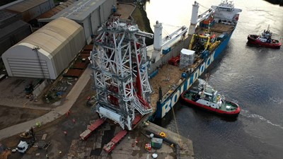 Bertling ships a massive 909-tonne Intervention Tower from UK to Singapore