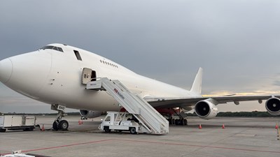 Bertling handles challenging Air Charter shipment from Malaysia to UK (door-to-door)