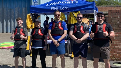 Middlesbrough Team enjoy Tees River Boat Race and Family Fun Day