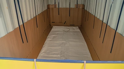 What type of Container should you use for Bulk Liquid Shipments?