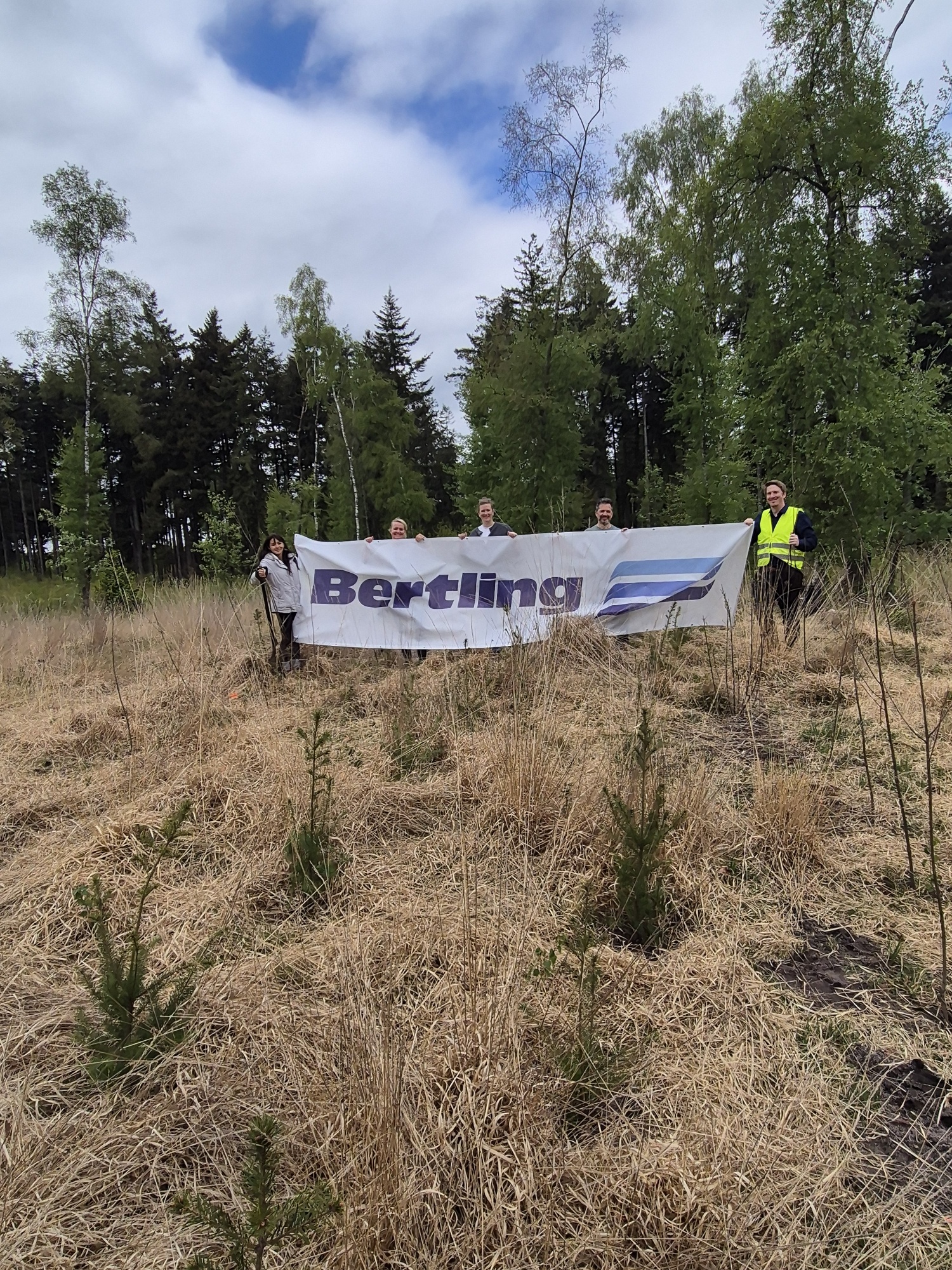 Bertling Logistics joins Tree Planting Initiative in northern Germany 