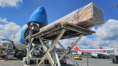 Successful Hydraulic Jacks Transport to Labuan, Malaysia