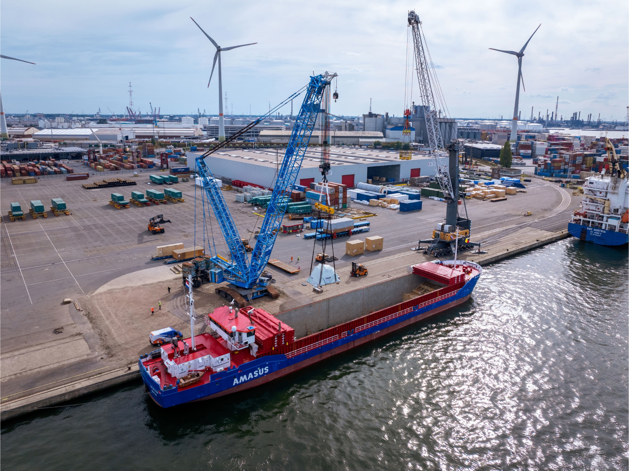 From Shanghai to Manchester: A Complex Project Cargo Move