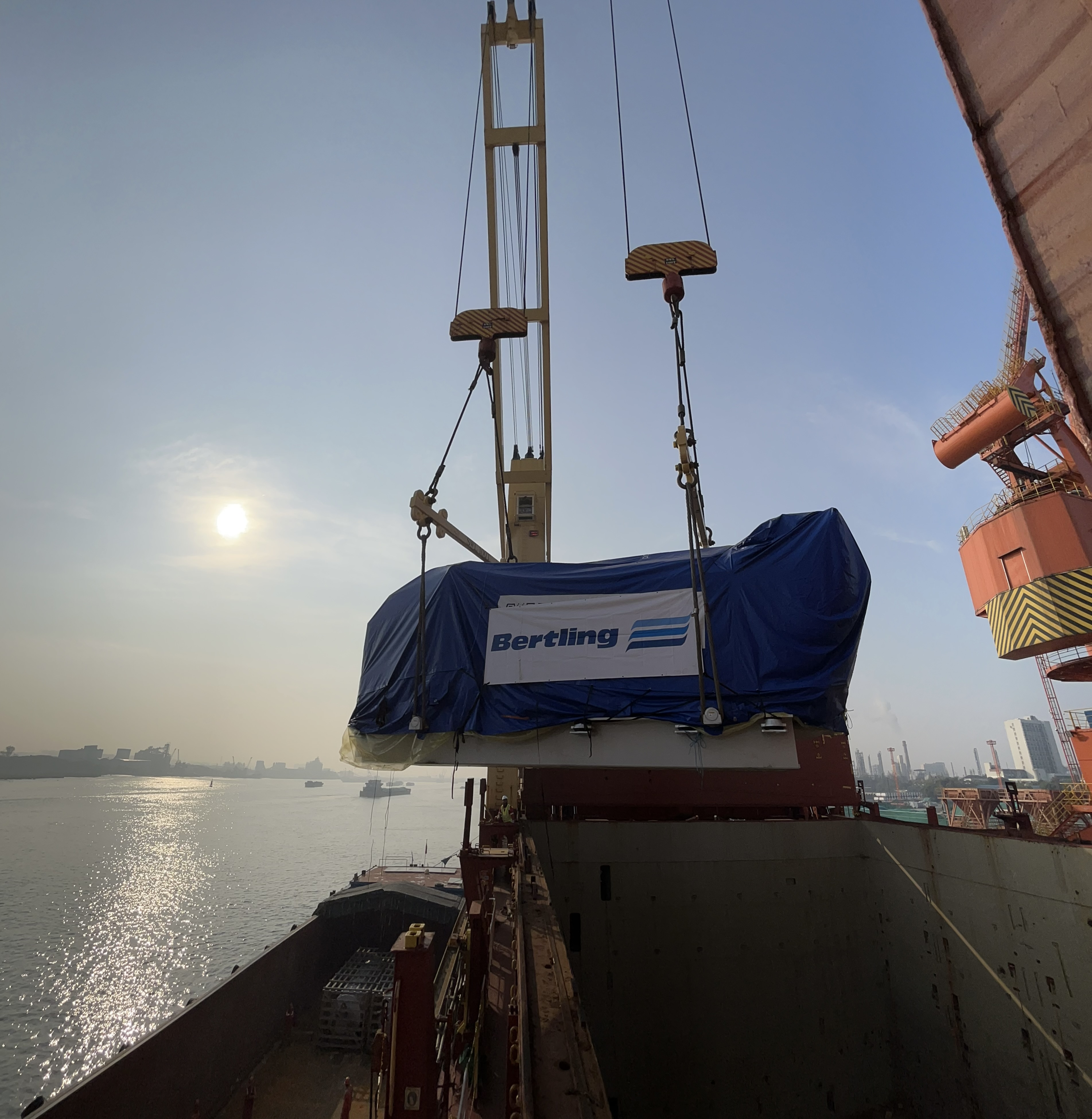 Successful OOG Delivery for Offshore Energy Project