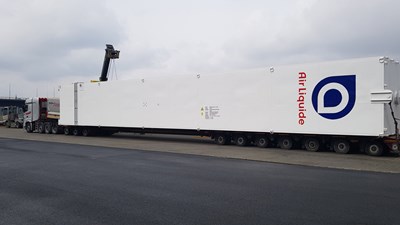 Bertling transports heavy cold box and lox box from UAE to Germany