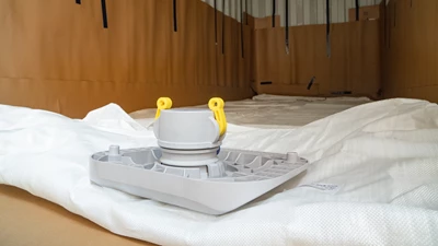 What type of Container should you use for Bulk Liquid Shipments?